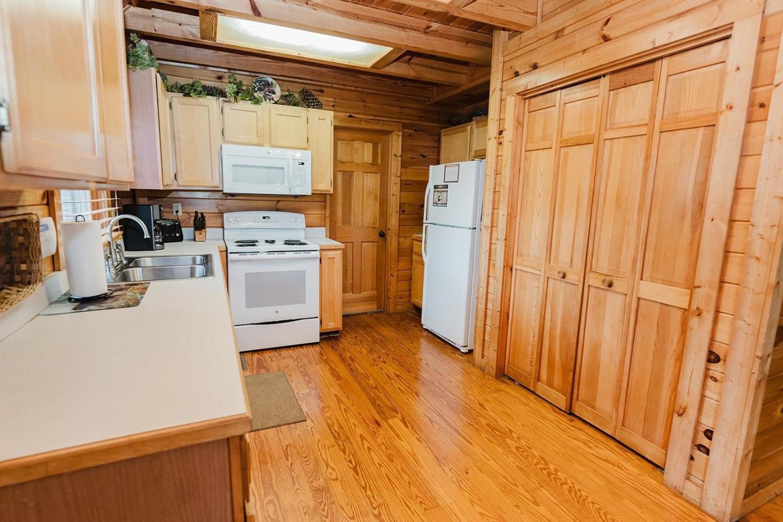A Dream Come True Cabin 塞维尔维尔 外观 照片